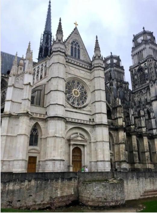 Appartement Orléans centre T2 théâtre et cathédrale Extérieur photo